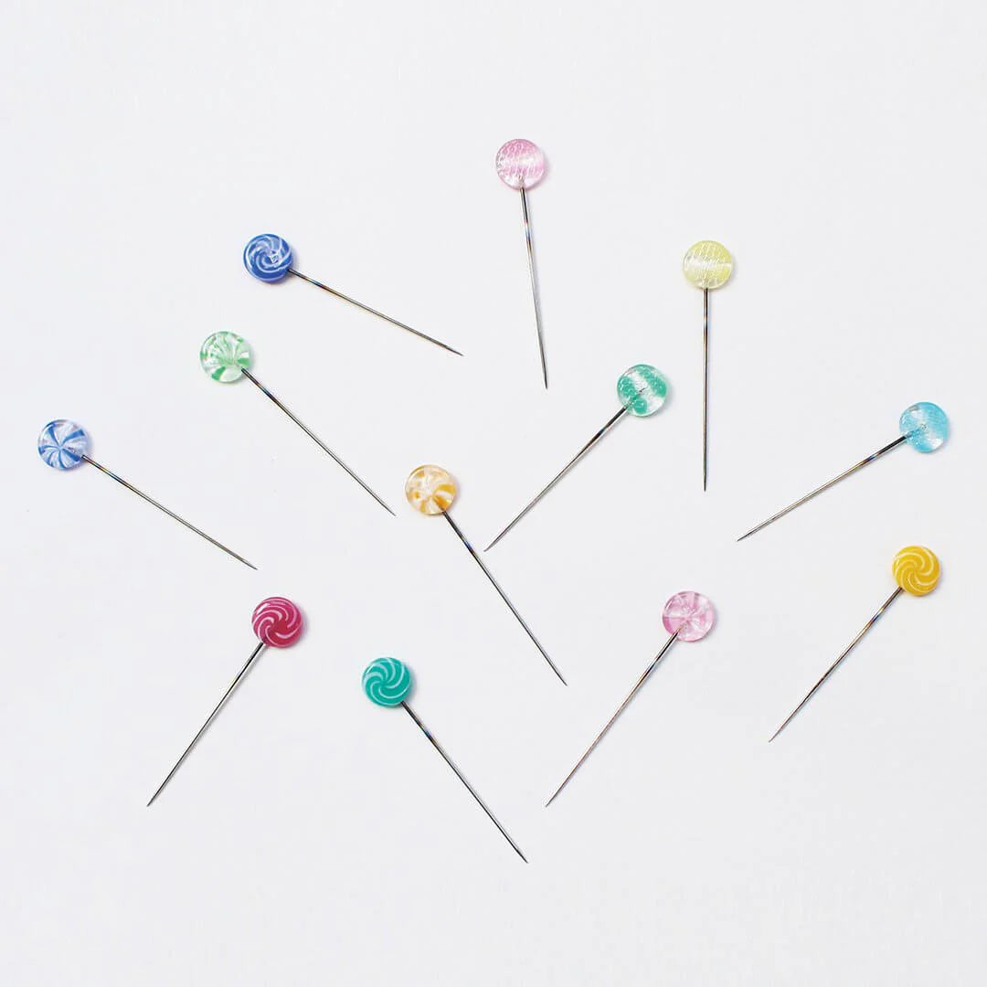 Knappenåle i Gul Glas