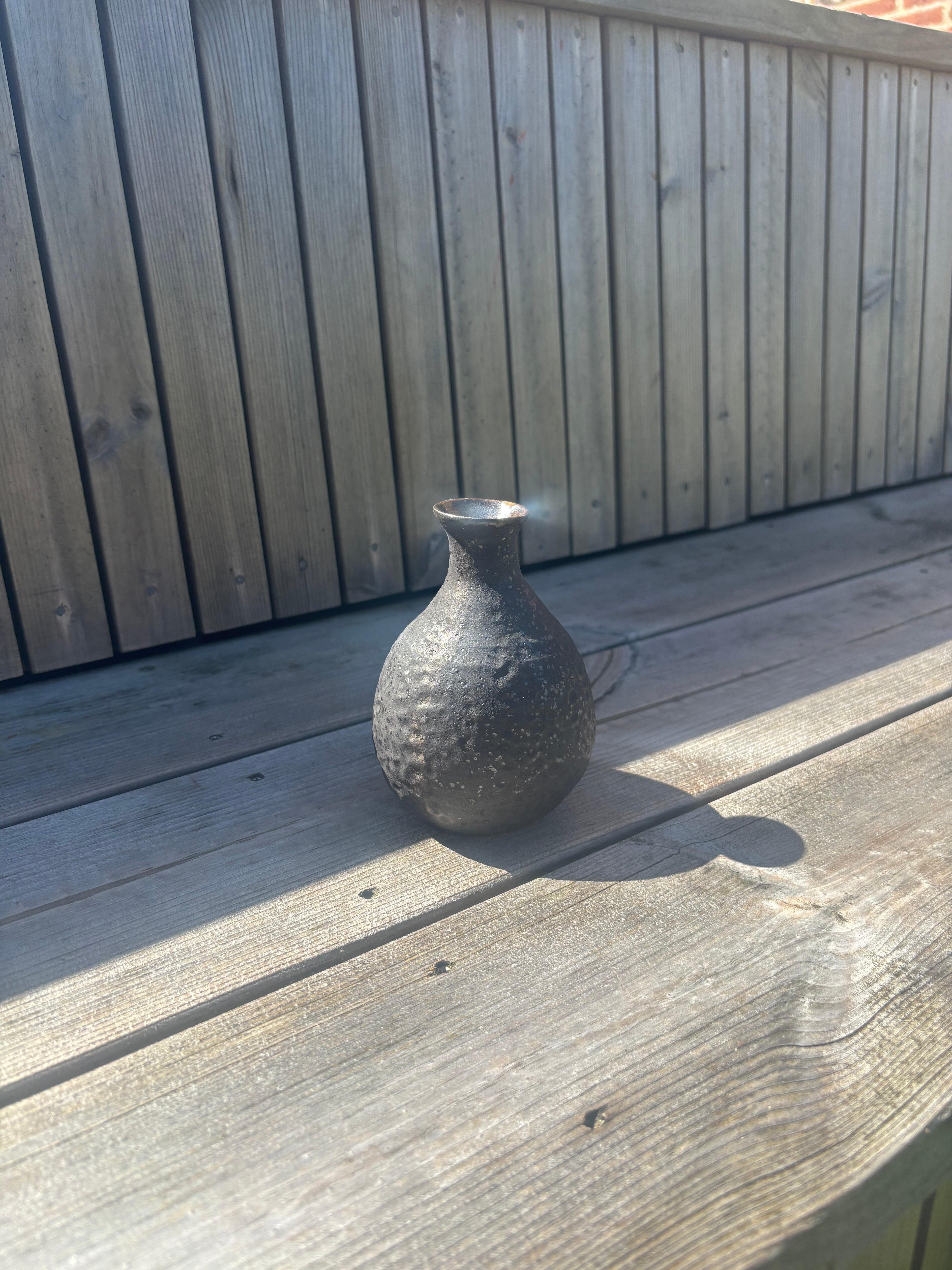 Lille buttet flaskehals vase