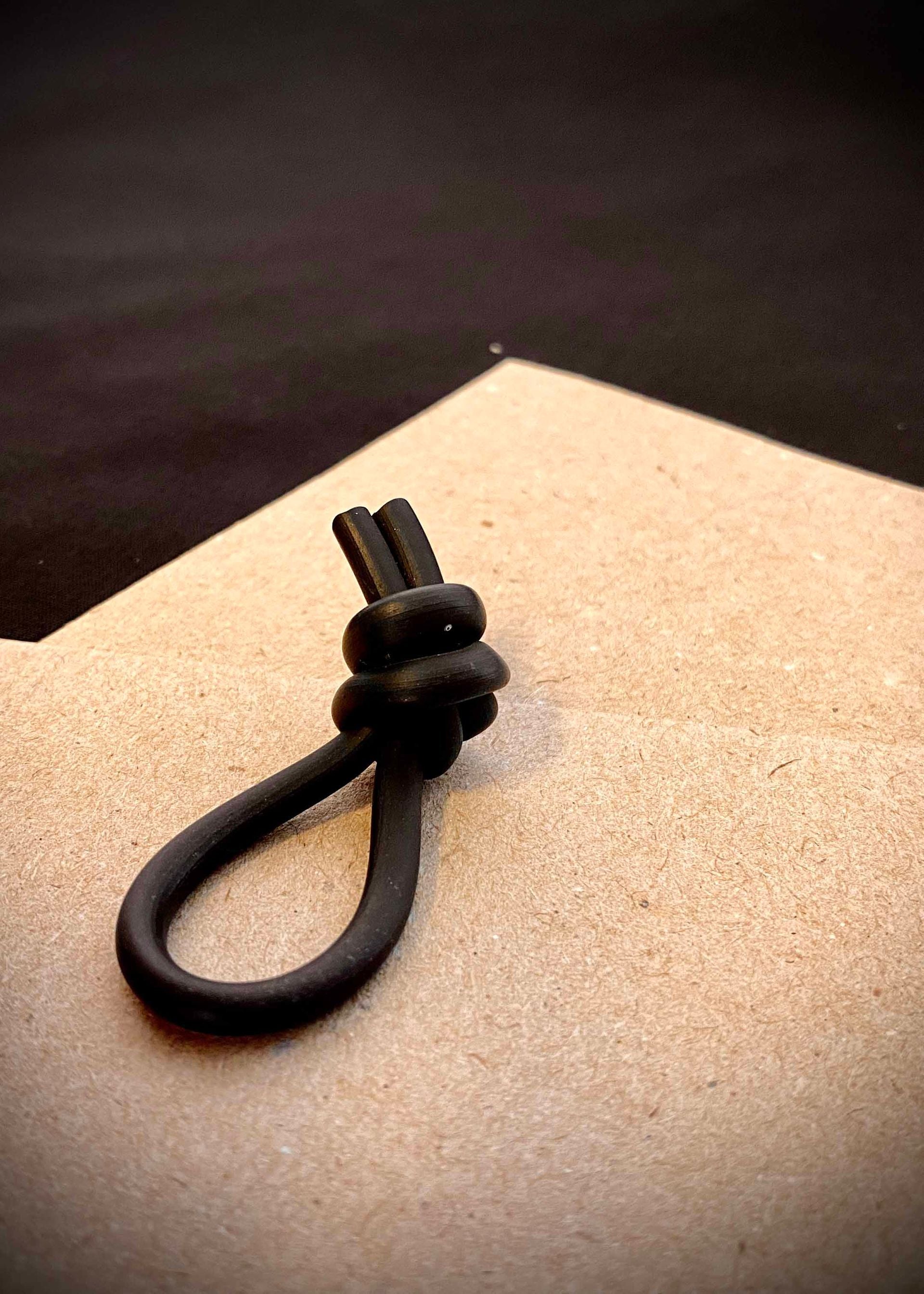 Knot Ring Black