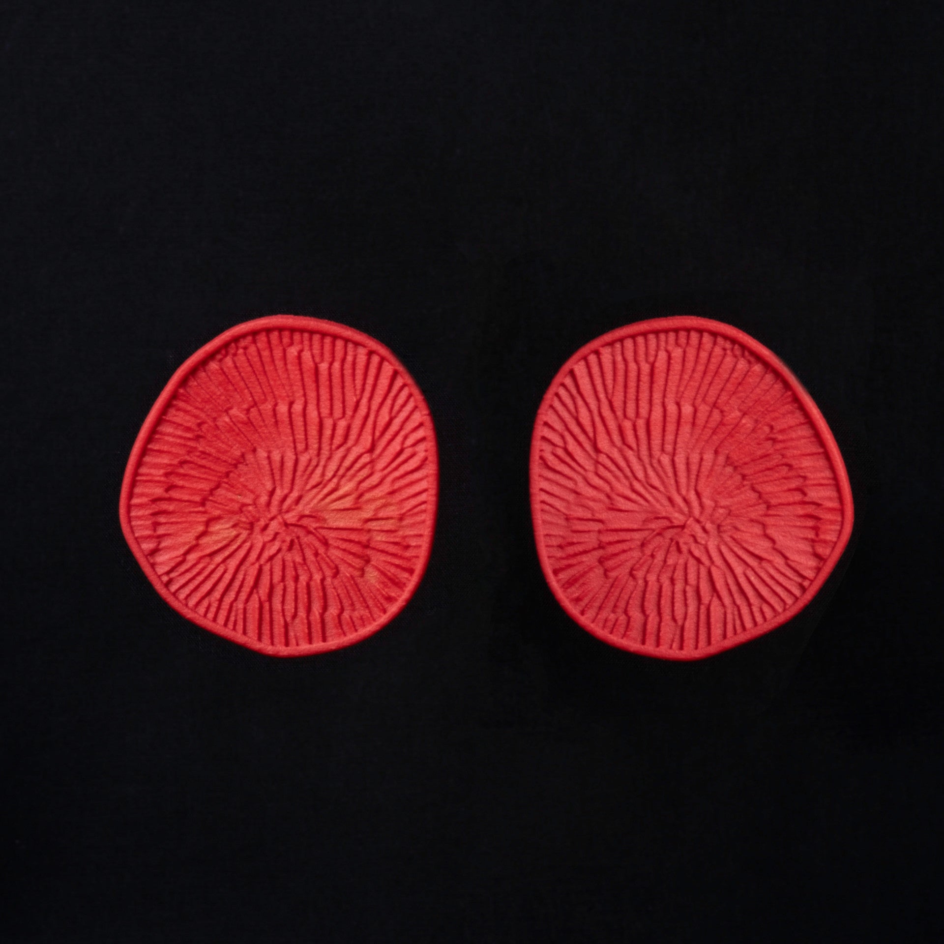 Materia small earring