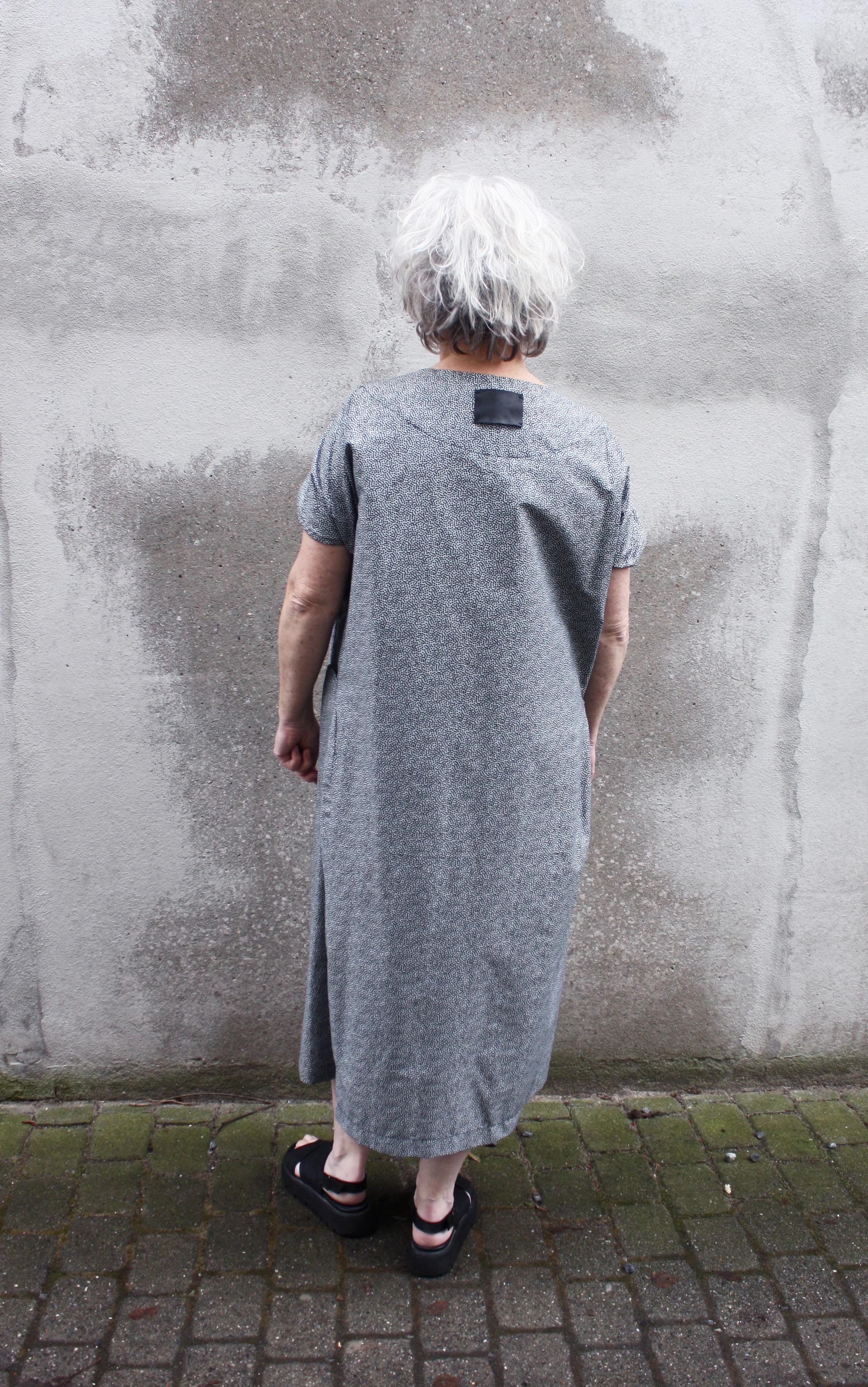Petra Dress Grey Dot