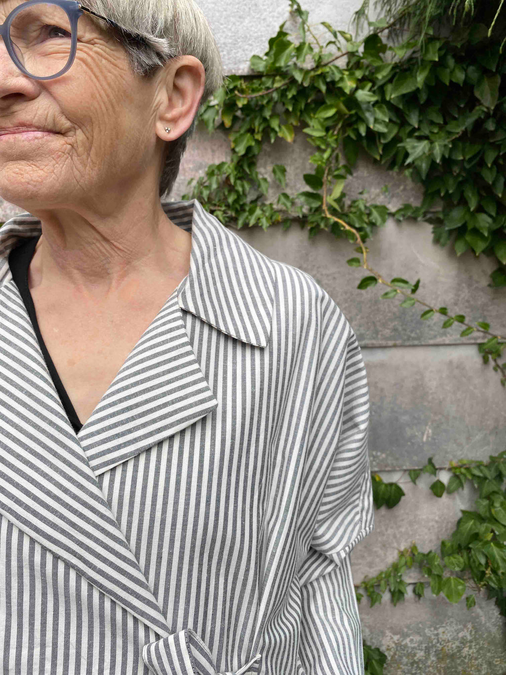 Sole Coat Black/White Stripe