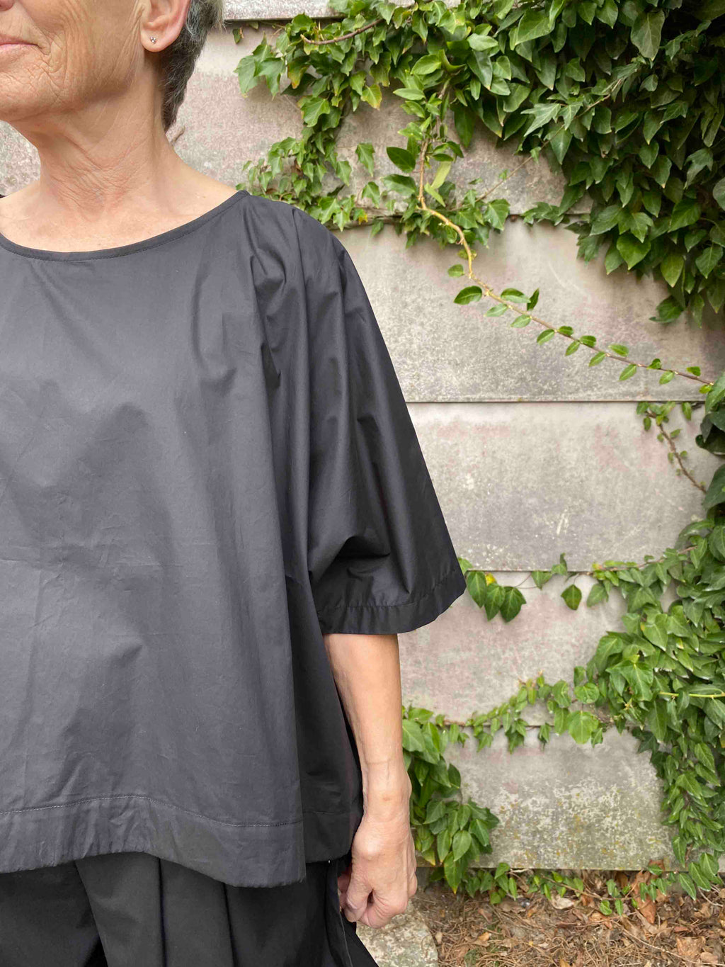 Tashi Tee Black